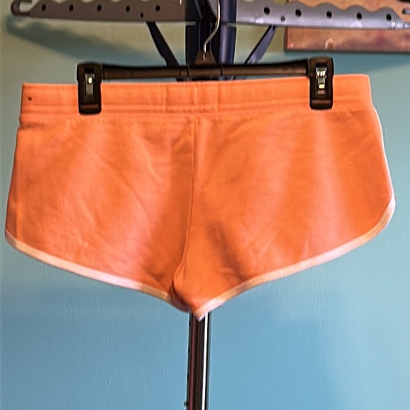 Hollister Medium Cotton Shorts EUC - Picture 4 of 5
